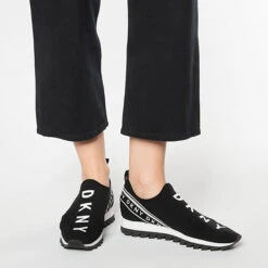 DKNY Abbi Slip-On-Sneaker - Schwarz -Mode-Sneaker-Shop 17920537 02