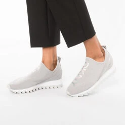 DKNY Abbi Slip-On-Sneaker - Hellblau -Mode-Sneaker-Shop 22761509 02