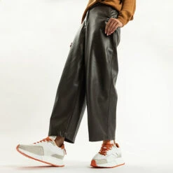 Mode-Sneaker-Shop -Mode-Sneaker-Shop 28197944 02